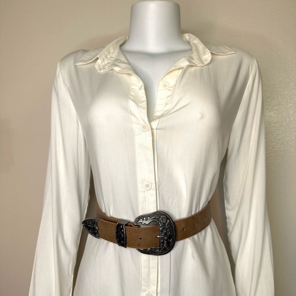 Tan faux leather old silver tone western buckle belt - Picture 3 of 8